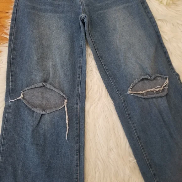 SHEIN High Waist Wide Leg Jeans with Holes on the Knees Color Washed Blue Size M - Picture 5 of 16